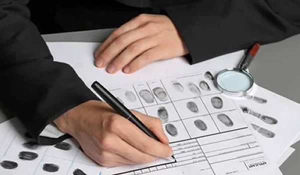 アメリカでFBI犯罪経歴証明書（無犯罪証明書）取得の注意点