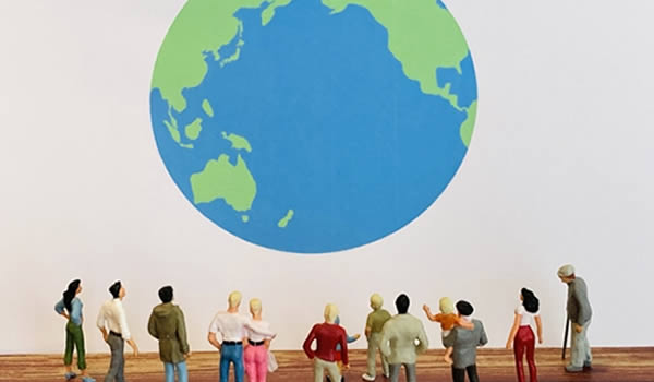 FD-258 FBI 指紋カードが必要とされるのはどんなんとき？